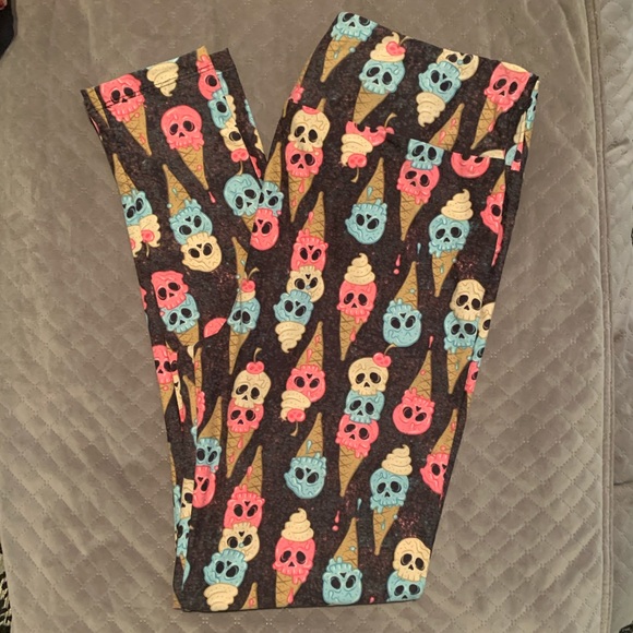 Lularoe Tc Icecream Skull Leggings 